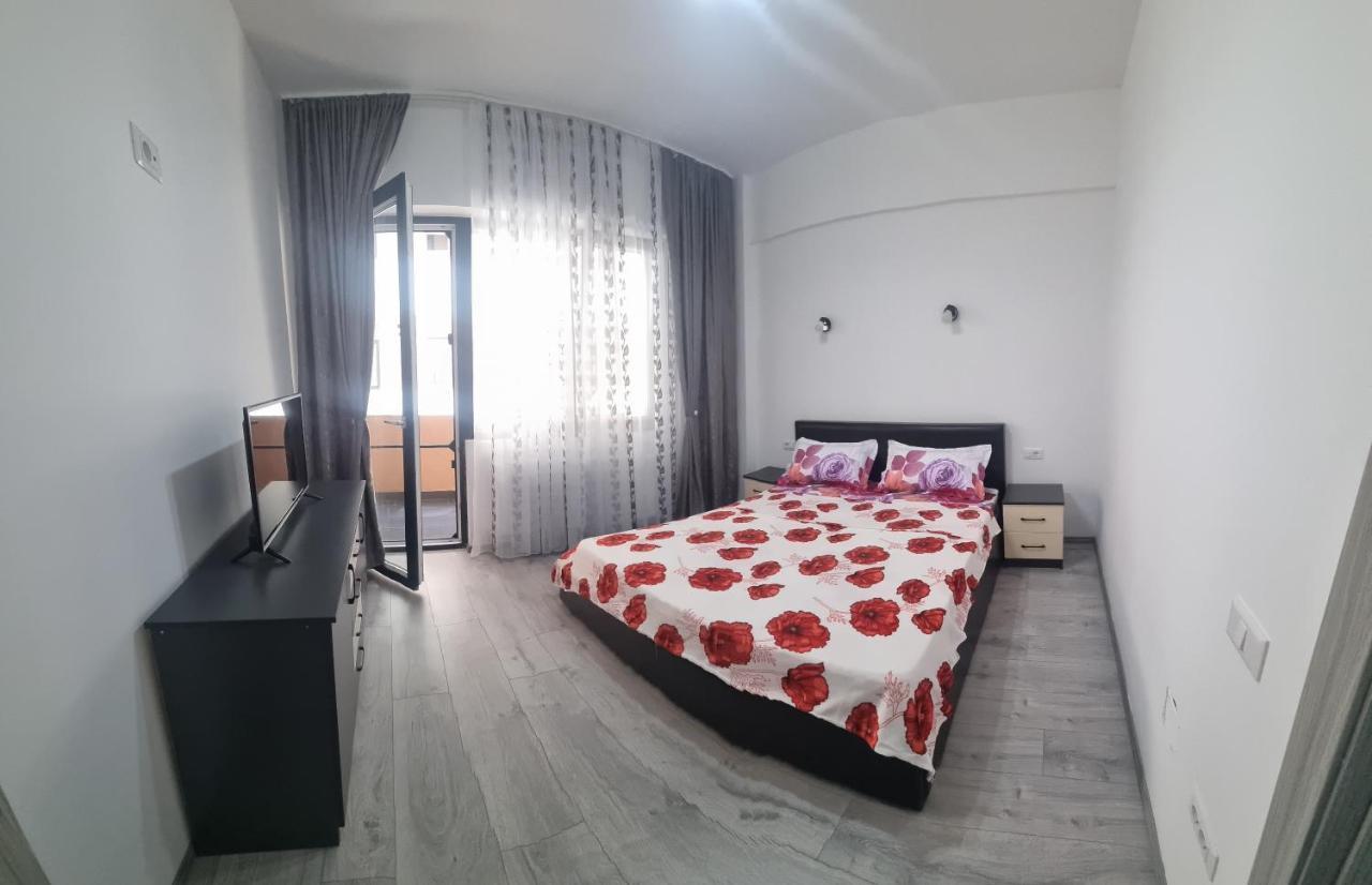 Apartament Mihaela Ramnicu Valcea Exterior photo